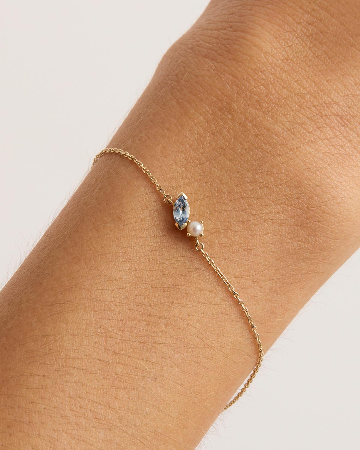 The deals blue bracelet