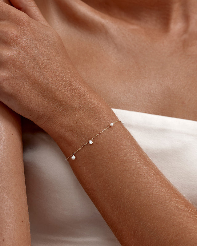 14k Solid Gold Moonlit Journey Lab-Grown Diamond Pearl Bracelet