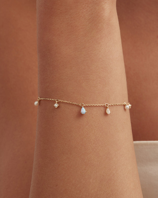 9k Solid Gold Enchanted Light Lab-Grown Diamond Bracelet
