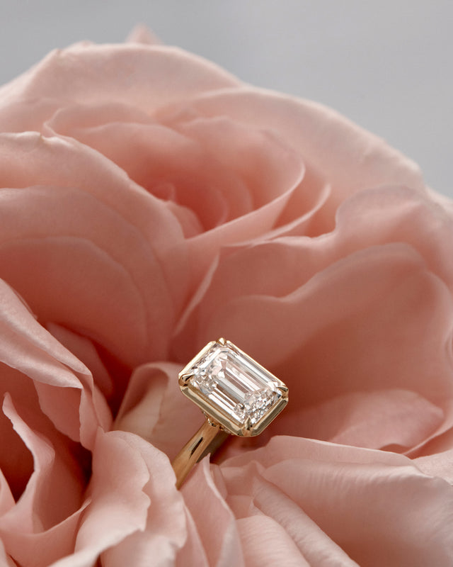 18k Solid Gold Hidden Lotus Engagement Ring - Emerald