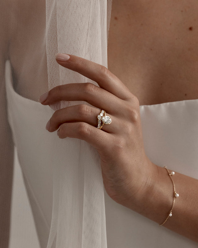 18k Solid Gold Love Embraced Diamond Wedding Band
