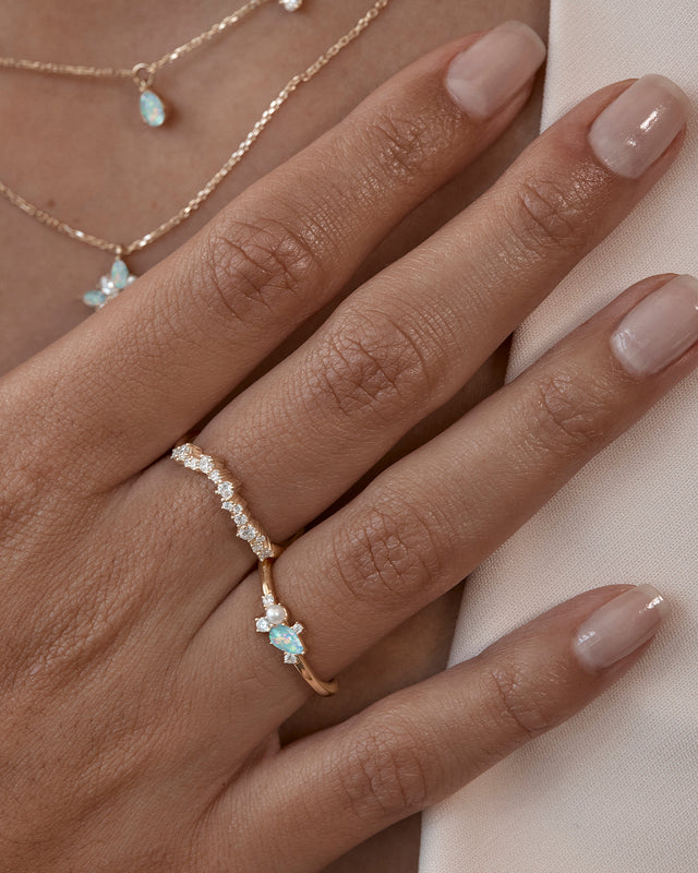 9k Solid Gold Enchanted Light Lab-Grown Diamond Ring