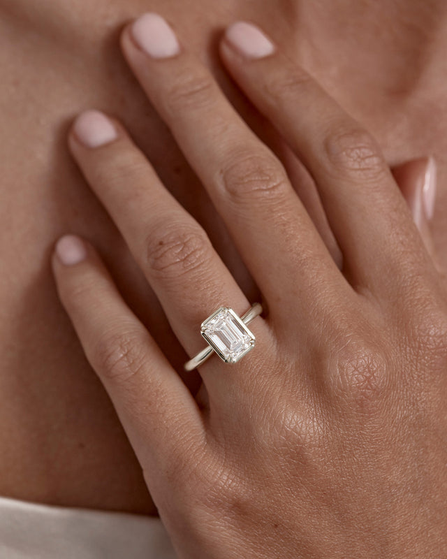 18k Solid White Gold Hidden Lotus Engagement Ring - Emerald 1.5ct