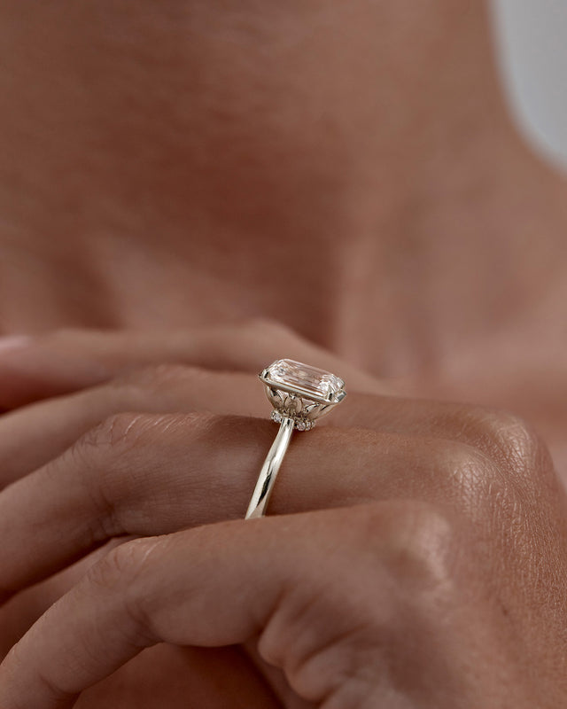 18k Solid White Gold Hidden Lotus Engagement Ring - Emerald 2ct