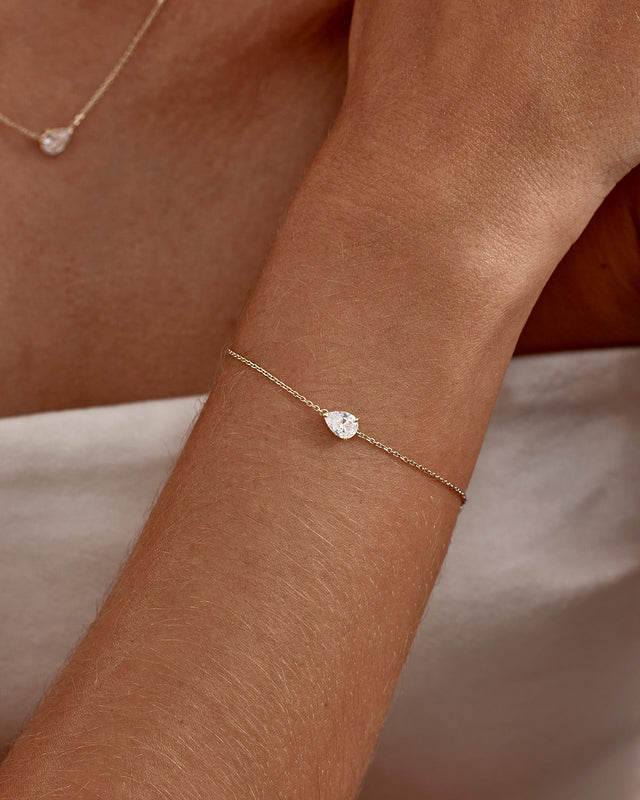 14k Solid Gold Lotus in Bloom Pear Solitaire Lab-Grown Diamond Bracelet
