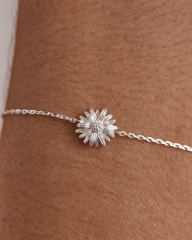 Sterling Silver Daisy April Birth Flower Bracelet