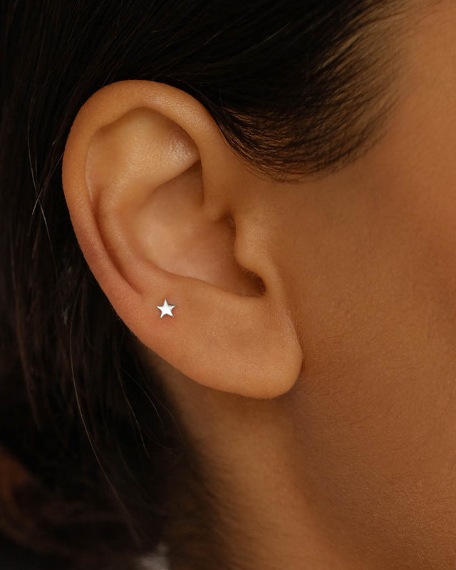 14k Solid White Gold Stellar Cartilage Flatback Earring