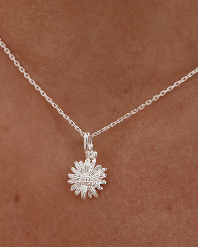 Sterling Silver Daisy April Birth Flower Necklace