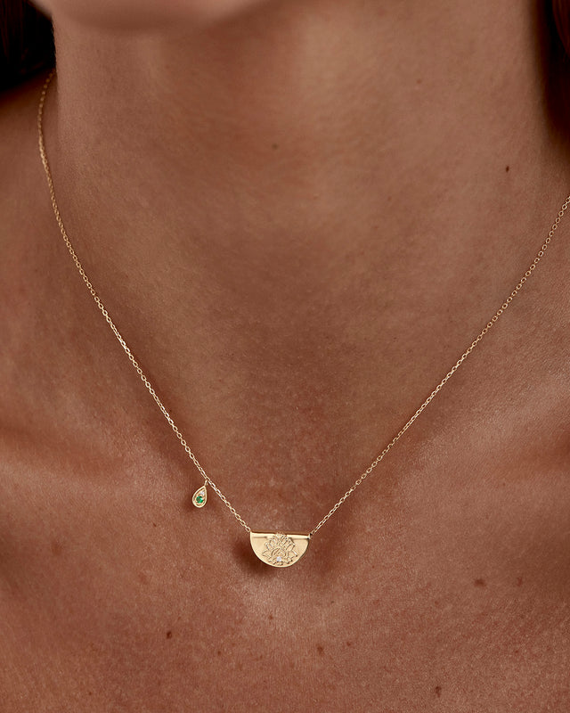 9k Solid Gold Lotus Birthstone Lab Grown Diamond Necklace - May - Emerald