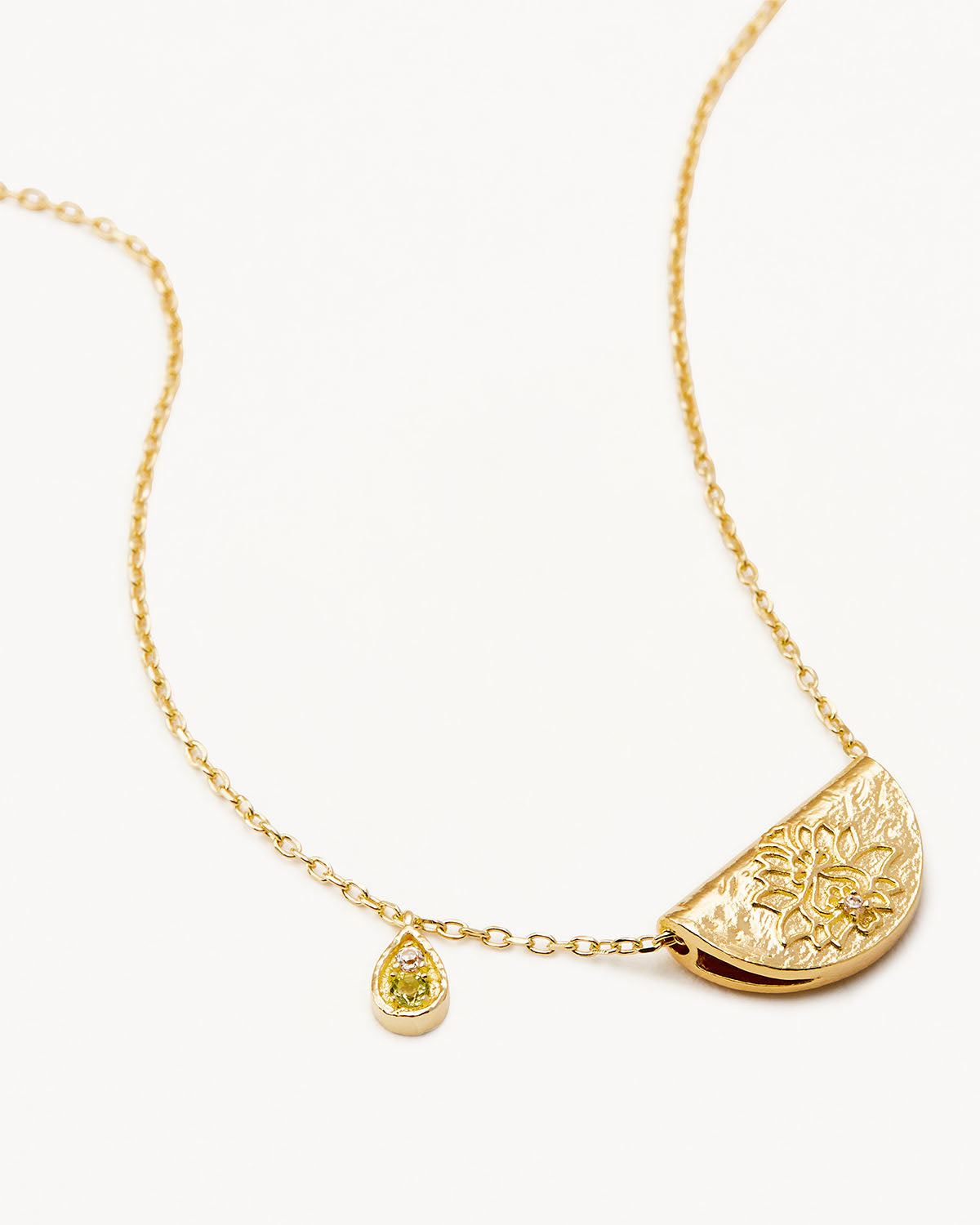 Peridot Necklace 1/15 ct tw Diamonds 10K Yellow Gold | Kay