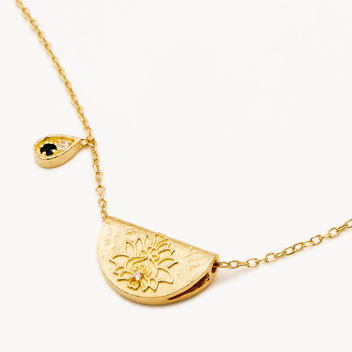 18k Gold Vermeil Live In Light Lotus Necklace