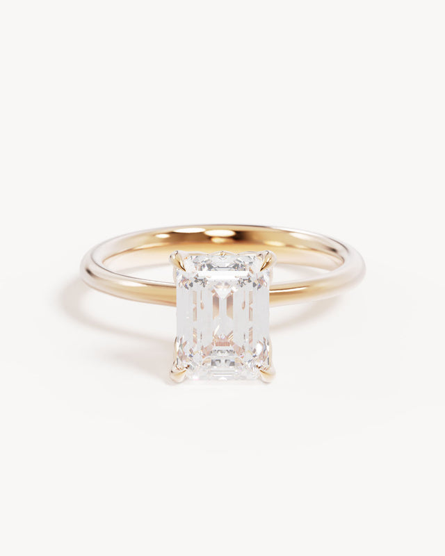 18k Solid Gold Lotus Solitaire Engagement Ring - Emerald 1.5ct