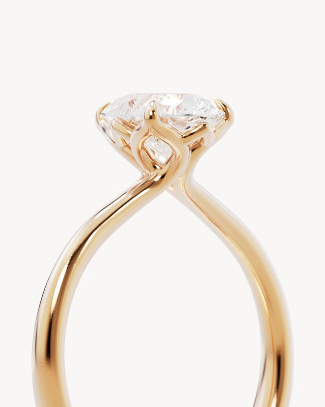 18k Solid Gold Lotus Solitaire Engagement Ring - Pear 1.5ct