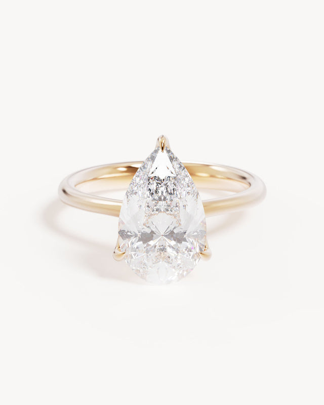 18k Solid Gold Lotus Solitaire Engagement Ring - Pear 3ct