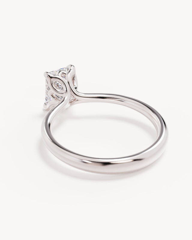 18k Solid White Gold Lotus Solitaire Engagement Ring - Emerald