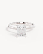 18k Solid White Gold Lotus Solitaire Engagement Ring - Emerald 2ct