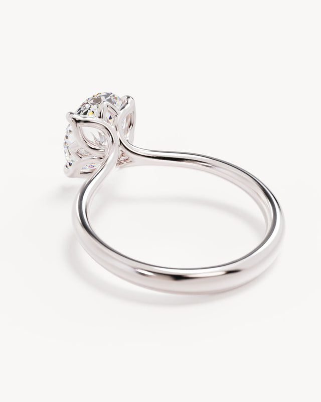 18k Solid White Gold Lotus Solitaire Engagement Ring - Oval 2.5ct