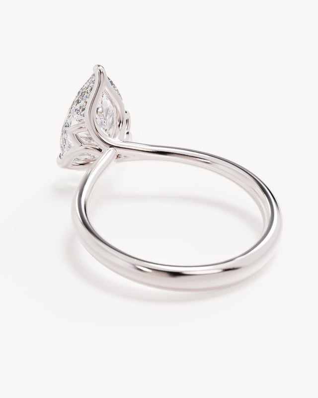18k Solid White Gold Lotus Solitaire Engagement Ring - Pear 3ct