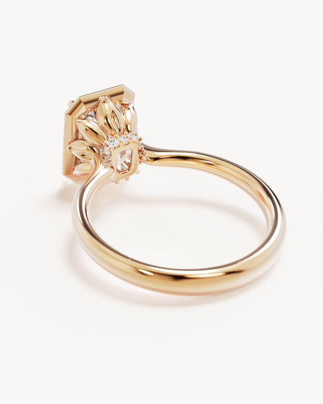 18k Solid Gold Hidden Lotus Engagement Ring - Emerald 1.5ct