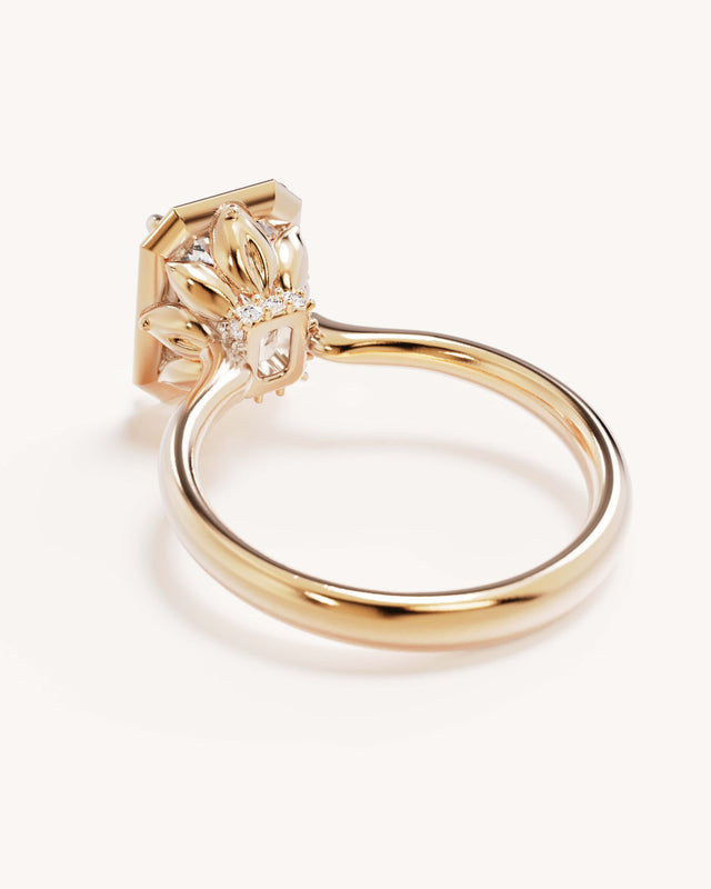 18k Solid Gold Hidden Lotus Engagement Ring - Emerald 2.5ct
