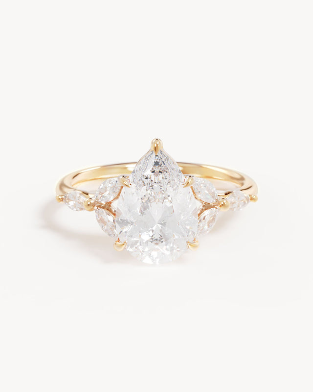 18k Solid Gold Lotus Bloom Engagement Ring - Pear 2.5ct