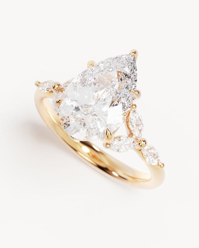 18k Solid Gold Lotus Bloom Engagement Ring - Pear 3ct