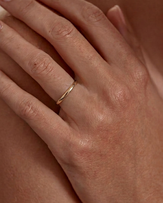 18k Solid Gold Bold Purity Band