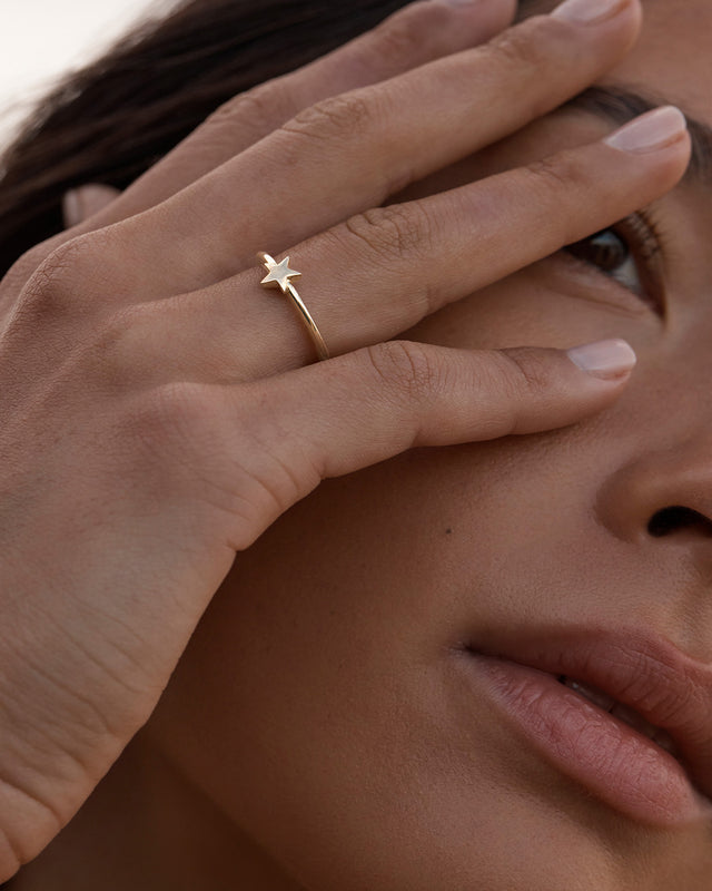 9k Solid Gold Wishing on a Star Ring