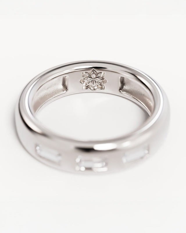 Sterling Silver Magic in Stillness Ring