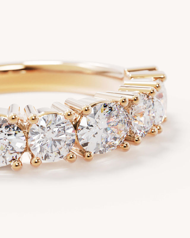 18k Solid Gold Infinite Bloom Diamond Wedding Band