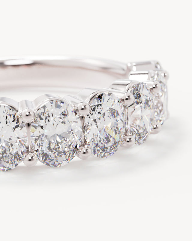 18k Solid White Gold Radiant Halo Diamond Wedding Band