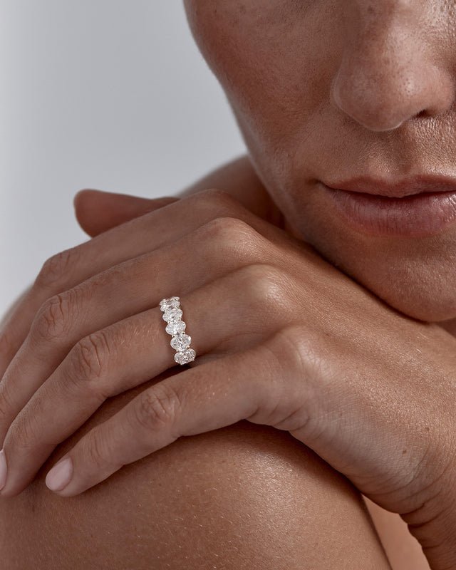 18k Solid White Gold Radiant Halo Diamond Wedding Band