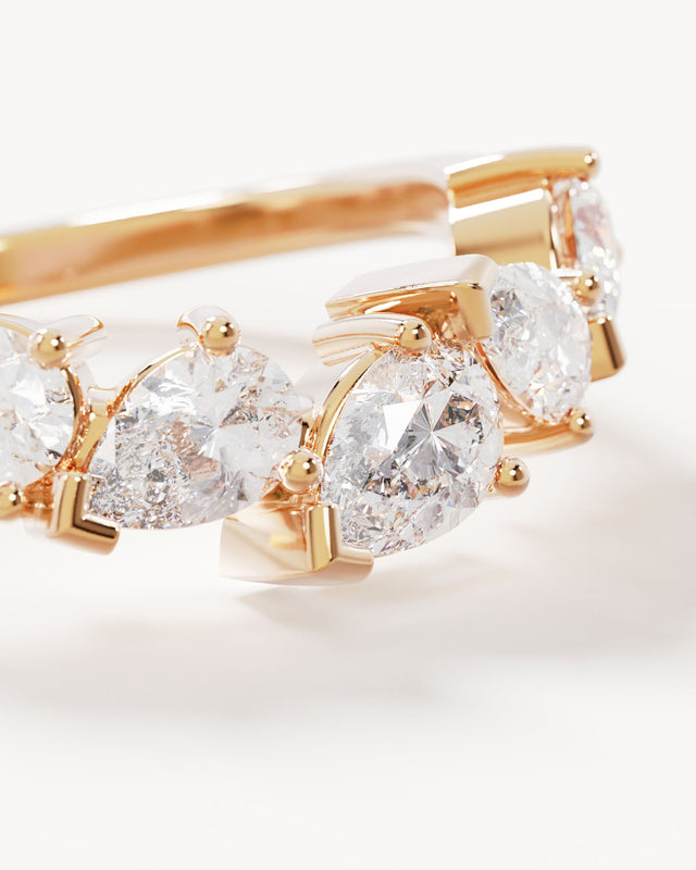 18k Solid Gold Romance Diamond Wedding Band