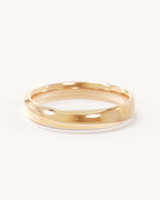 18k Solid Gold Whispering Sea Wedding Band