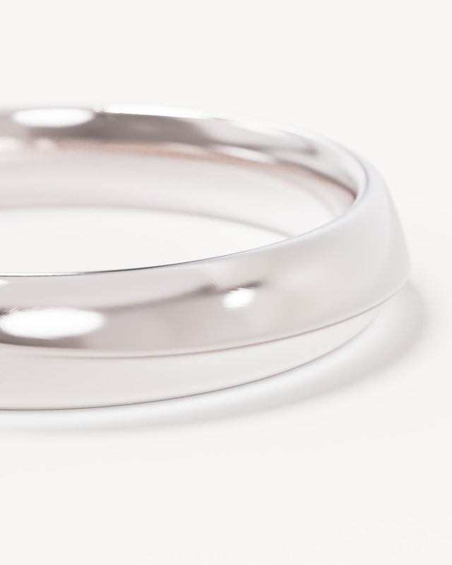18k Solid White Gold Whispering Sea Wedding Band
