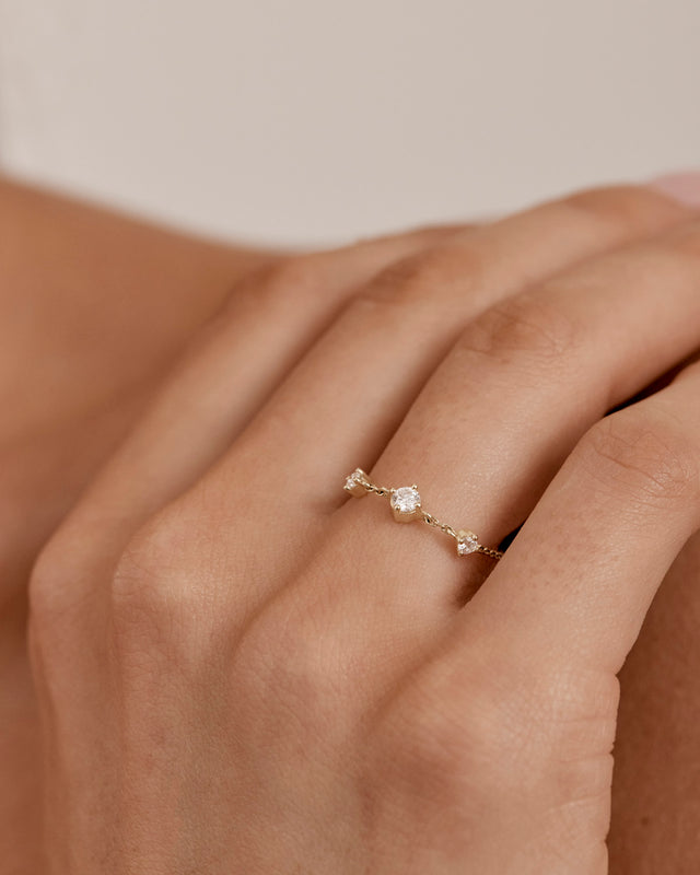 9k Solid Gold Morning Dew Lab-Grown Diamond Chain Ring